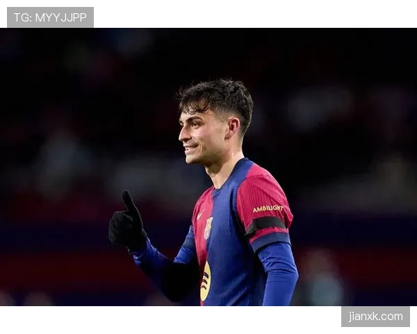 佩德里在巴萨体系中的战术角色如何被放大？