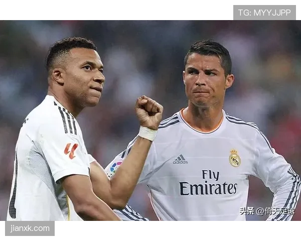 姆巴佩与罗纳尔多的终结方式差异如何体现不同时代的比赛影响力？